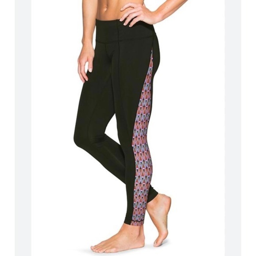 Athleta Women XLT Black Chevron Side Stripe Active Leggings